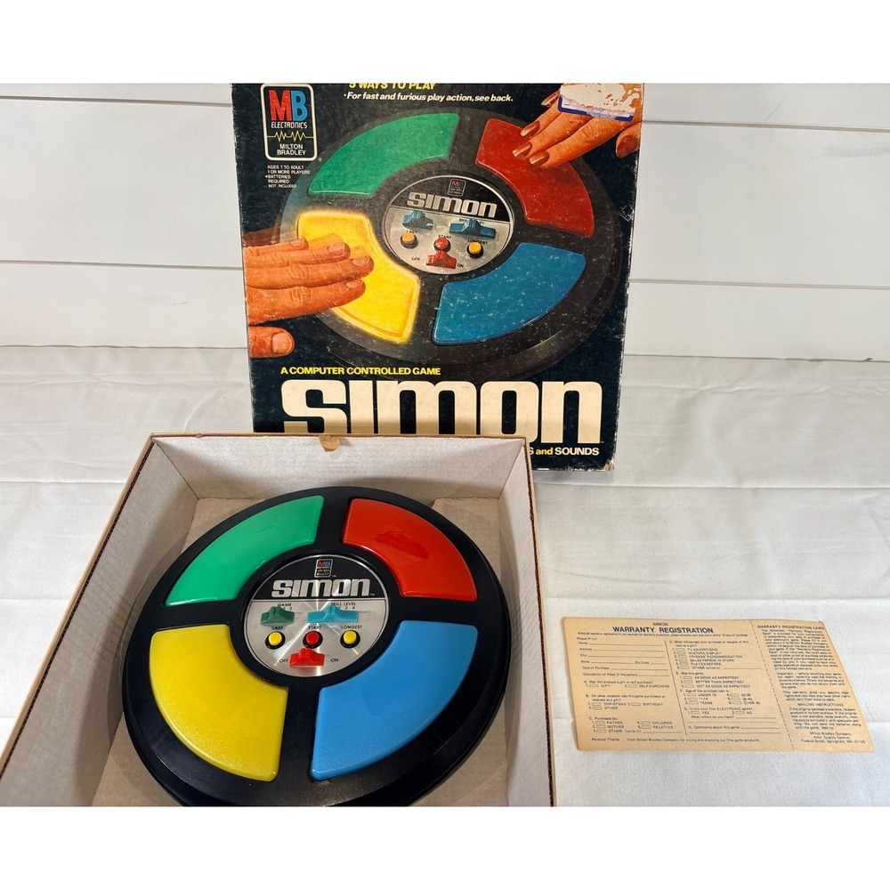 Vintage 1978 Simon electronic memory game in box Tested and‎ Works